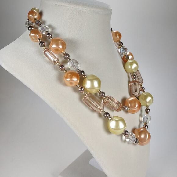 Vintage 2 Layer Peach and Yellow Beaded Gold Toned Stamped Japan Necklace - Picture 2 of 7